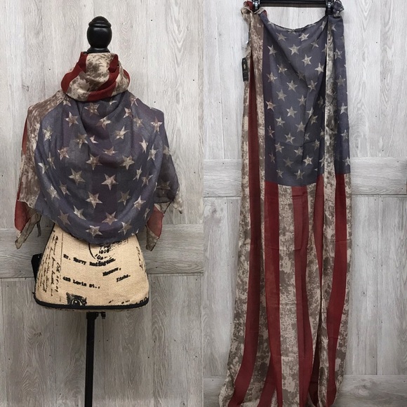 Distressed American Flag Multi Wear Scarf - Picture 3 of 3
